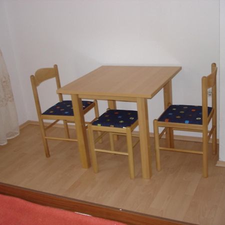 Apartments Vjera 克尔克 外观 照片