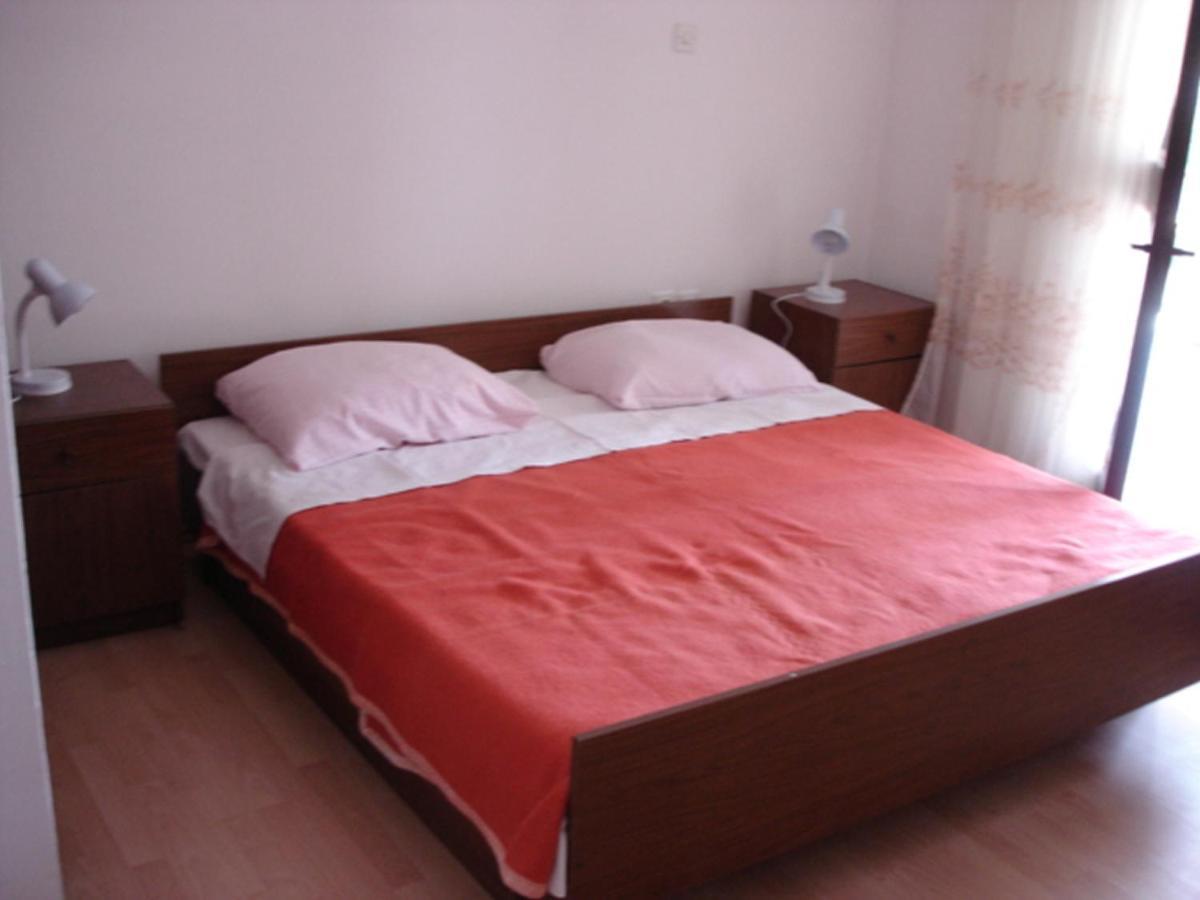 Apartments Vjera 克尔克 外观 照片